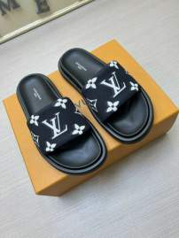 Picture of Louis Vuitton Slippers _SKULVsz35-46jyh07061173